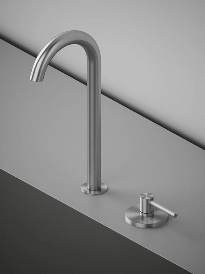 Смеситель для раковины Quadro design FFQT 21 32T на два отверстия высокий ФОТО