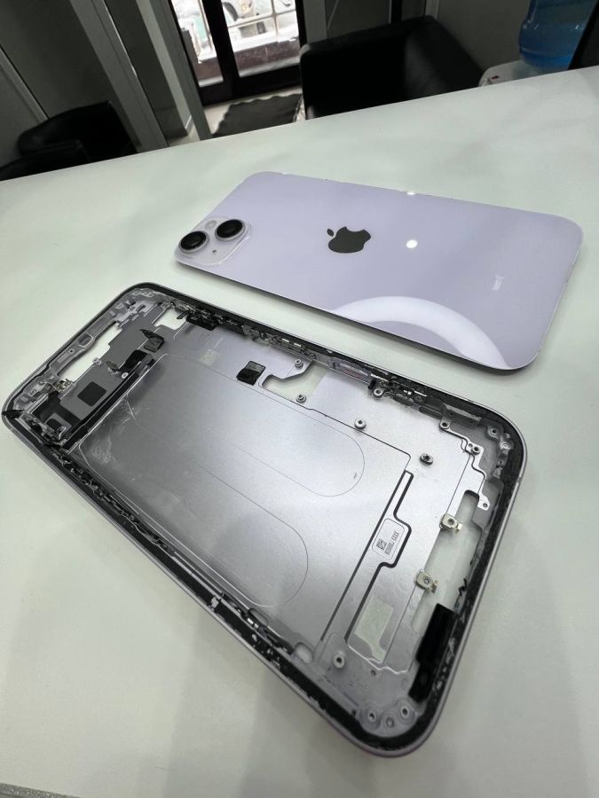 Apple iPhone корпус 14 Plus в сборе со шлейфами, стеклом камеры оригинал с разбора (снятый) почти идеал фиолетовый