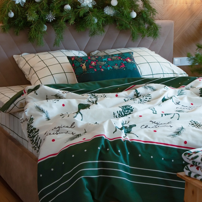 Постельное бельё "Этель" дуэт Magical Christmas 143х215 см - 2 шт, 220х240 см, 70х70 см -2 шт