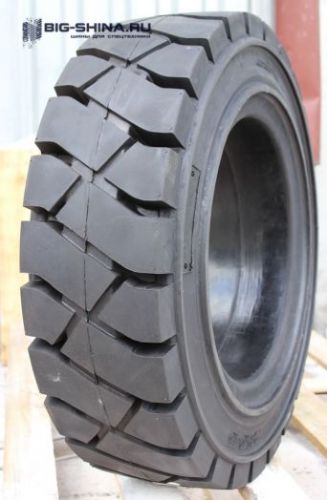 Шина цельнолитая 28x9-15 QH304 FORERUNNER