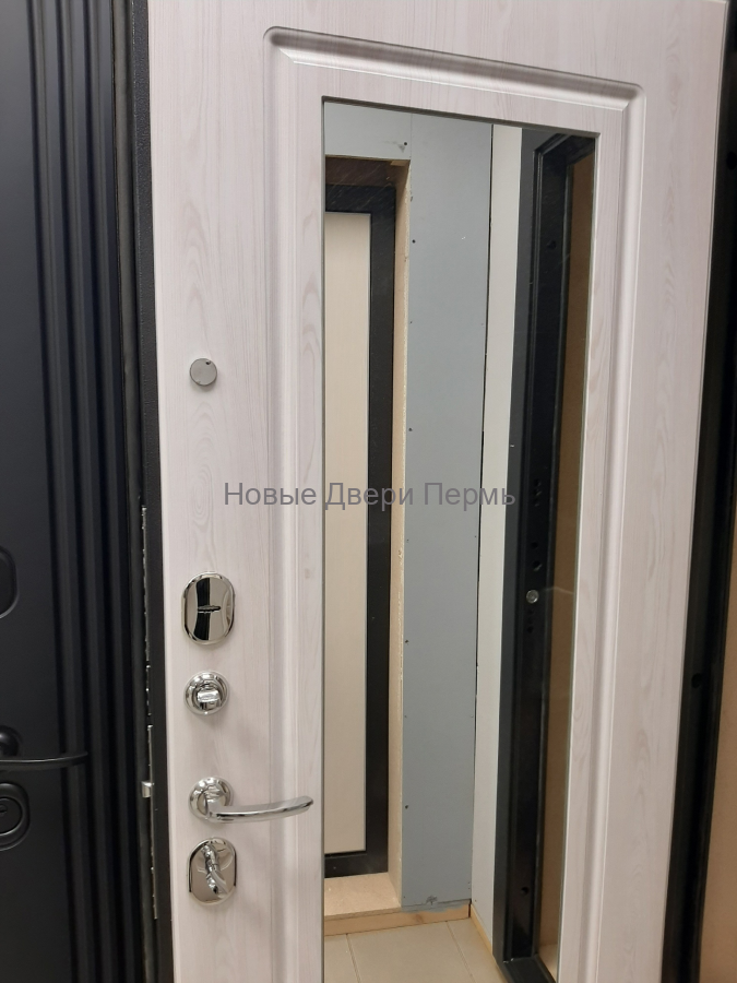 Престиж 2К Миррор Входная дверь с зеркалом