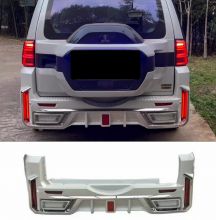 Бампер задний, тюнинг вариант на Mitsubishi Pajero 4