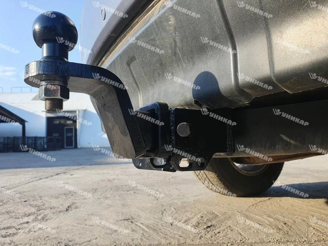 Фаркоп "Уникар" Mitsubishi Outlander XL