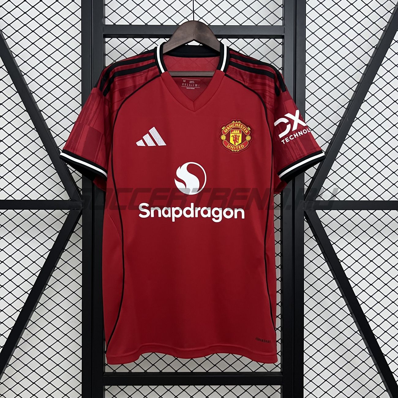 Домашняя форма Manchester United 25/26