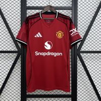 Домашняя форма Manchester United 25/26
