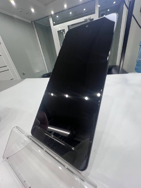 Tecno pova 6 neo дисплей оригинал в рамке с разбора мелкие царапины