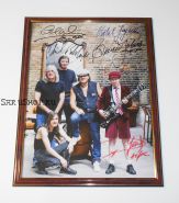 Автографы: AC/DC. Ангус Янг, Малколм Янг, Фил Радд, Клифф Уильямс, Брайан Джонс. Редкость