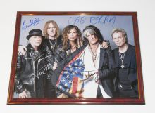 Автографы: Aerosmith. Стивен Тайлер, Джо Перри, Том Хэмилтон, Джоуи Крамер, Брэд Уитфорд