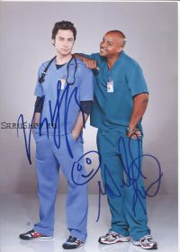 Автографы: Зак Брафф, Дональд Фэйсон. Клиника / Scrubs