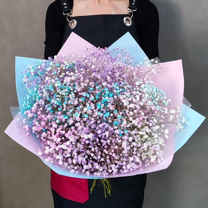 Букет из гипсофилы "Фестиваль красок"