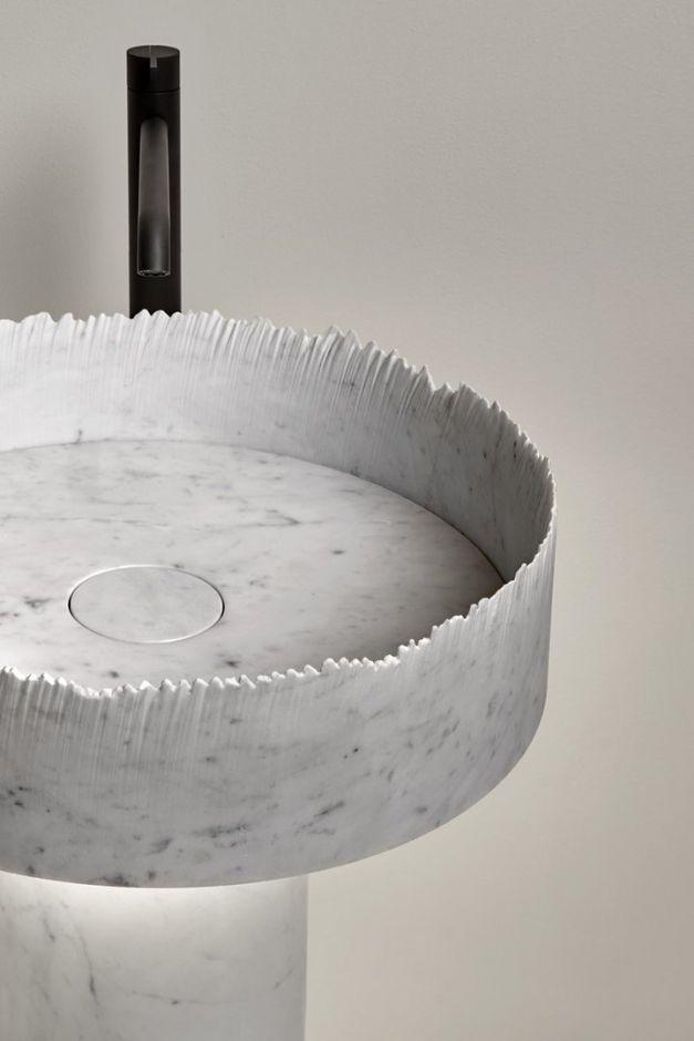 Раковина напольная из камня Antonio Lupi Lavabi FLOW 47х47 см ФОТО