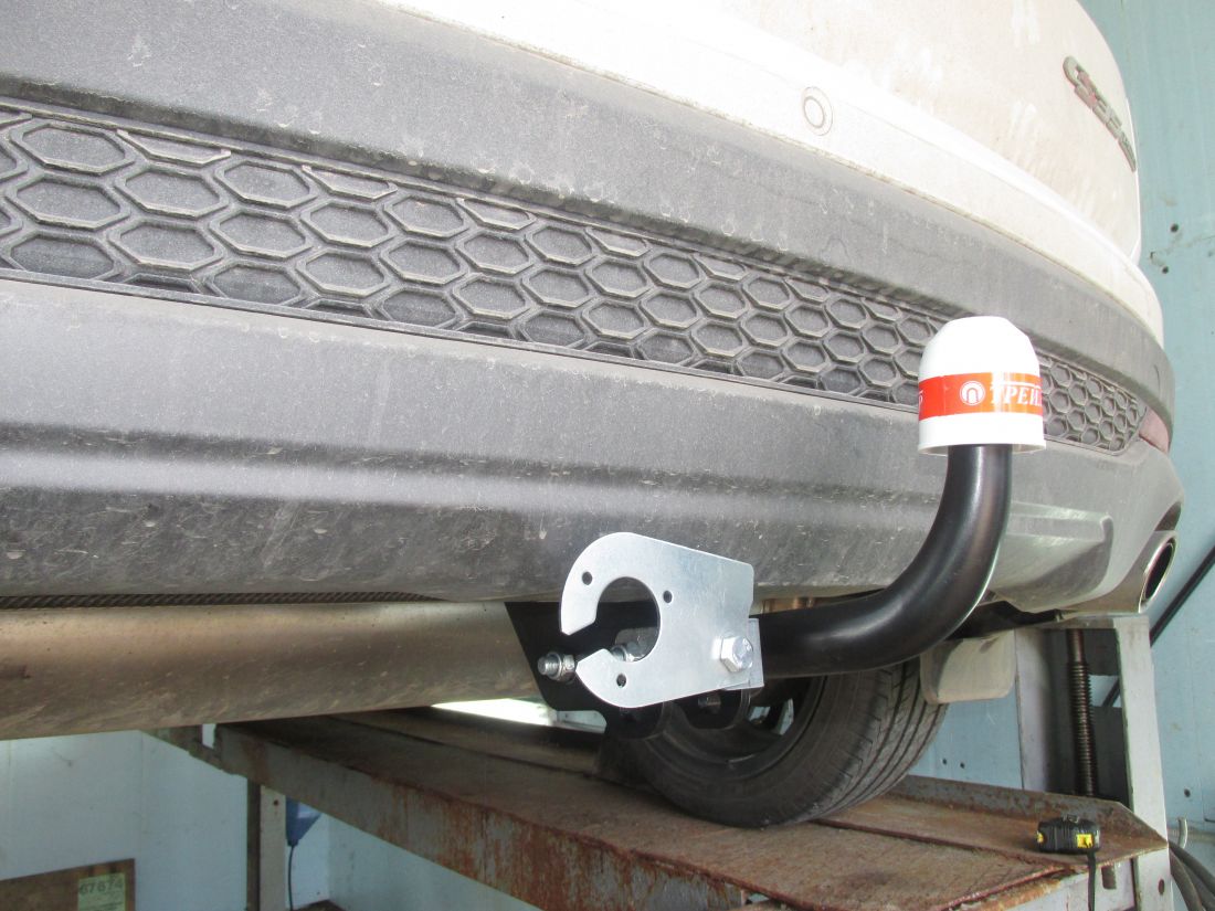 Фаркоп для Changan CS35 Plus NEW 2023- без выреза в бампере