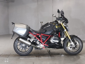 BMW R1200R