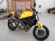 DUCATI MONSTER 821