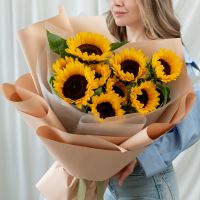 9 подсолнухов