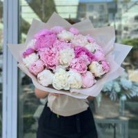 Букет из 25 пионов