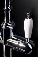 Однорычажный смеситель на горизонтальную поверхность для кухонной мойки Boheme Kitchen 103 схема 3