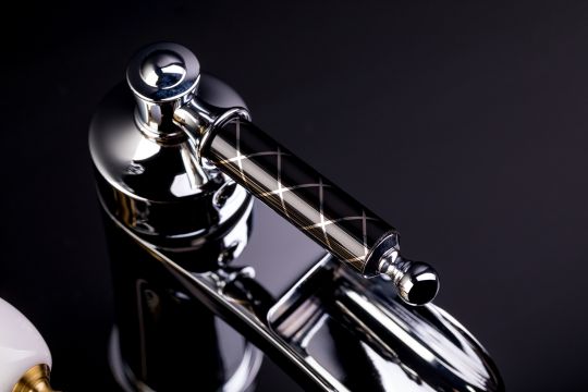 Однорычажный смеситель на горизонтальную поверхность для раковины Boheme Vogue 221 схема 3