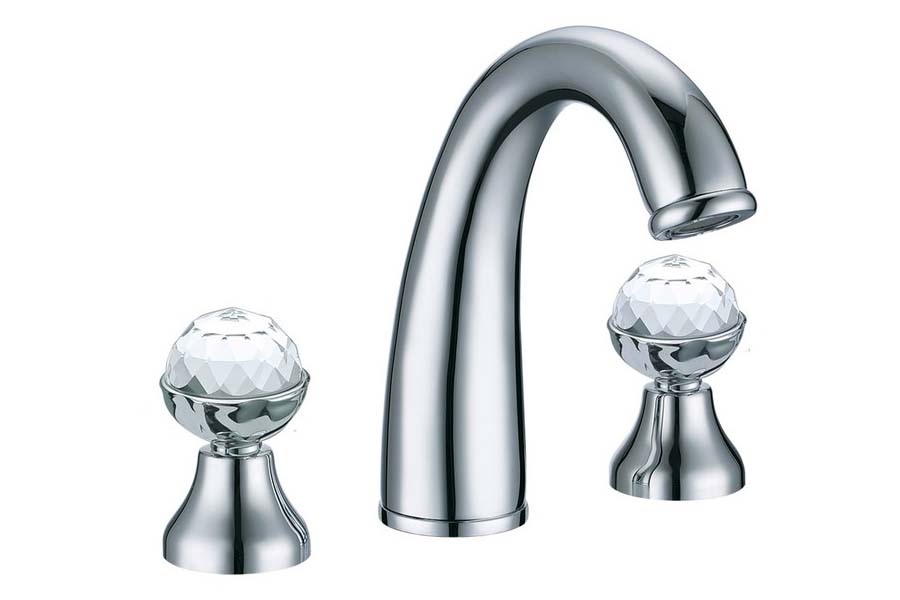 Вентильный смеситель на горизонтальную поверхность для раковины Boheme Brilante Presente 357