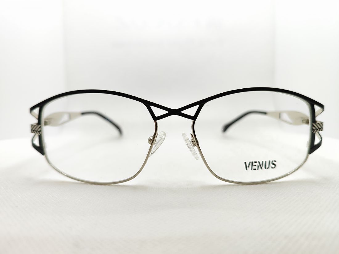 Venus 8557-1