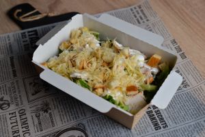 Салат Цезарь с хрустящими креветками 230г