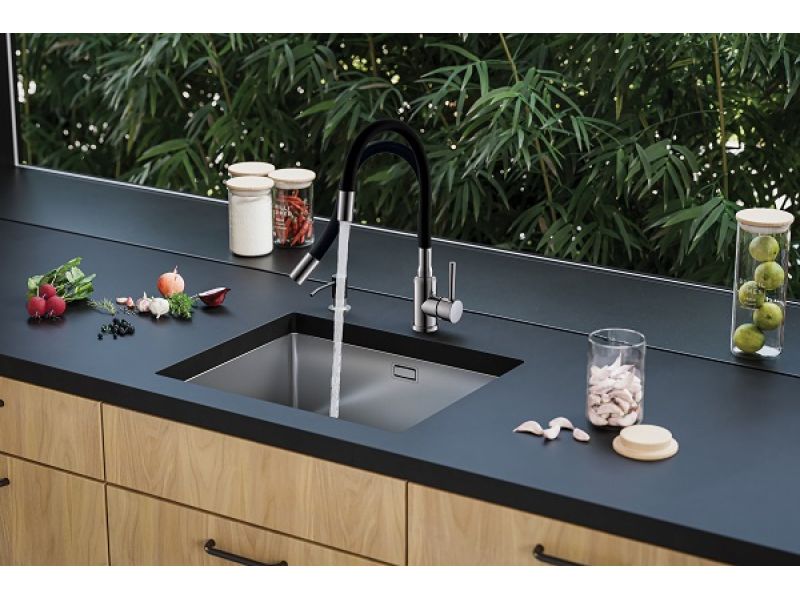Смеситель для кухни Alveus FLEXA BLACK MATT 1147056 ФОТО