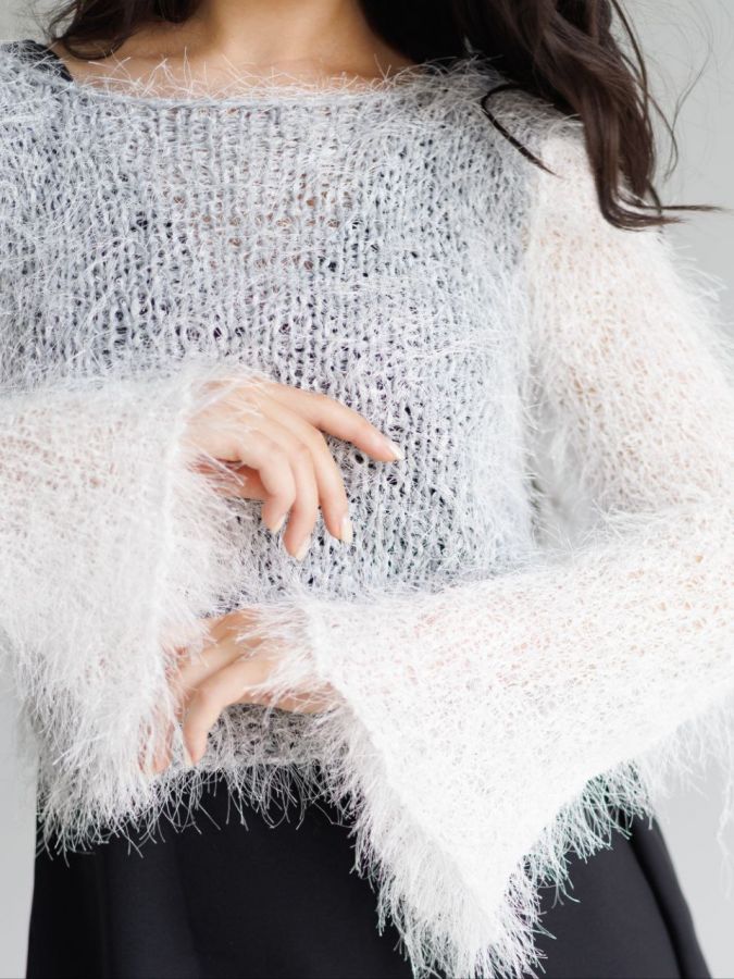 Паутинка пушистая ручной работы