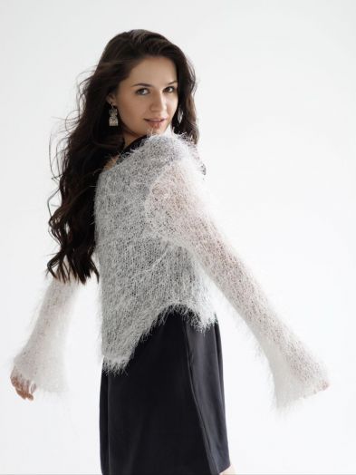 Паутинка пушистая ручной работы