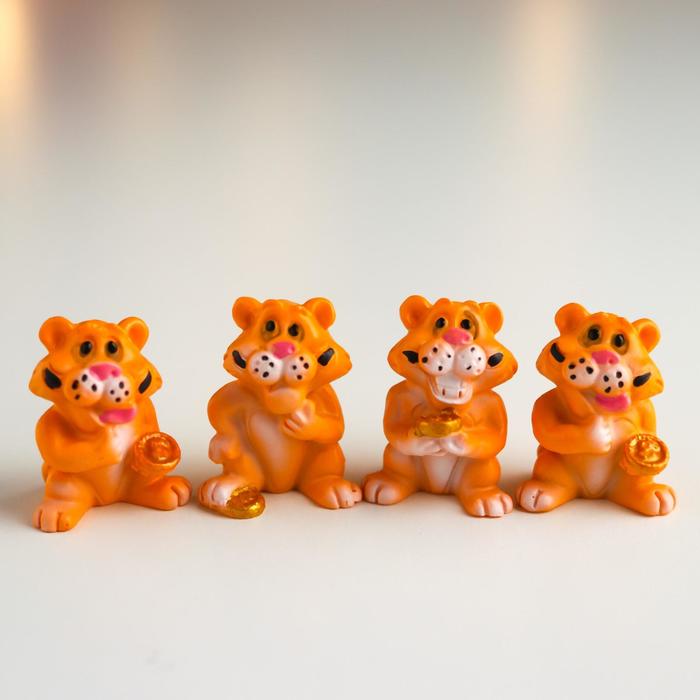 Фигурка полистоун «Тигр силач с золотой монетой», 3.5?2?2.5 см, МИКС