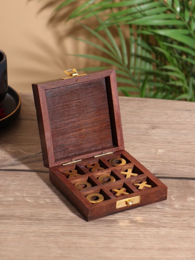 Настольная игра «Крестики-нолики», 10?10 см, дерево шишам, латунь