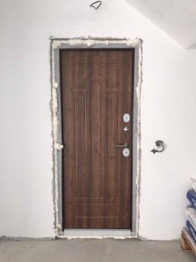 Входная дверь с терморазрывом Заводские УРАЛ МП - Орех