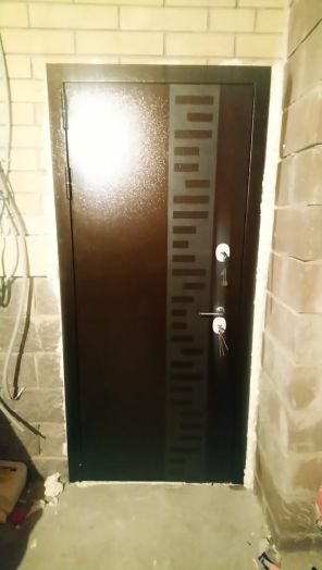 Входная дверь с терморазрывом Заводские УРАЛ МП Декор - Беленый дуб