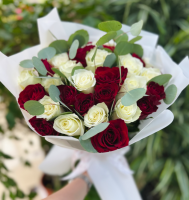 Букет из 35 кенийской розы 40 см