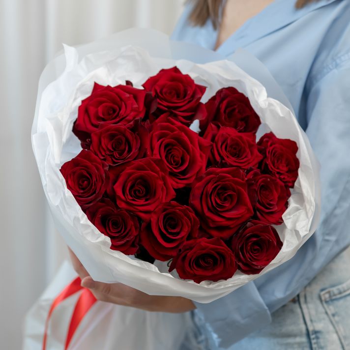 15 красных роз (Эквадор)