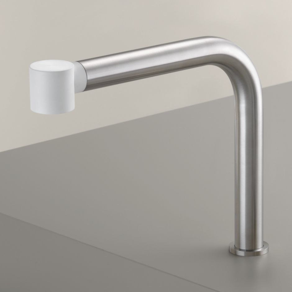 Высокий настольный излив Cea Design NEUTRA поворотный, с выдвижной лейкой NEU45