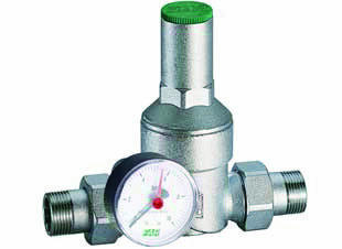 Редуктор НН 3/4 с манометром, хромированный FAR