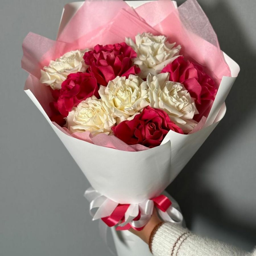 Яркий микс из французских роз