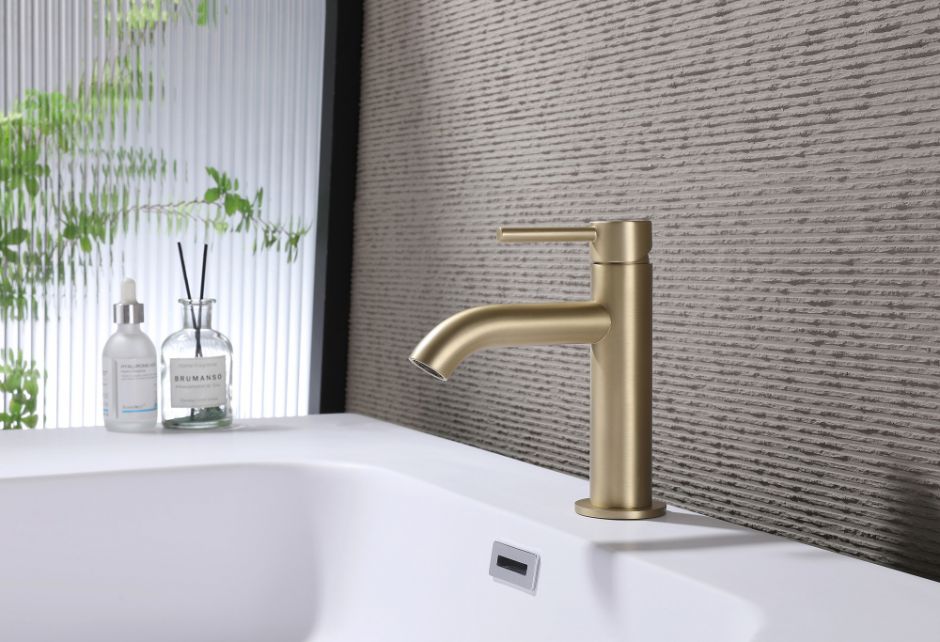 Смеситель ABBER Wasser Kreis AF8110G для раковины, золото матовое ФОТО