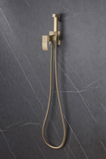 Смеситель ABBER Wasserfall AF8625G с гигиеническим душем, золото матовое схема 4