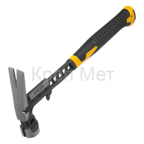 Молоток строительный 450 г, цельнокованый,боек с магнитом, двухкомп. обрезин. рук-ка Denzel