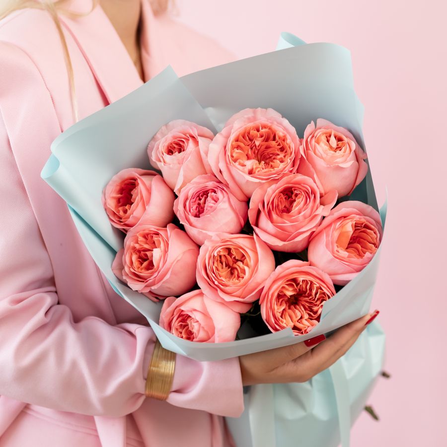 11 пионовидных роз (Пинк Экспрешн)