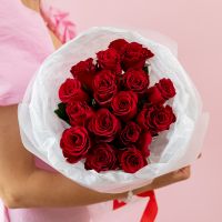 15 красных роз (кения 40см)