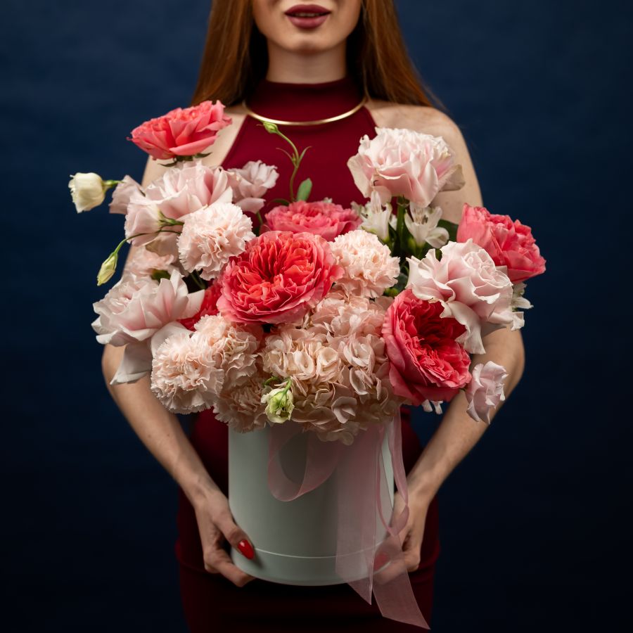 Шляпная коробка голубая размер L