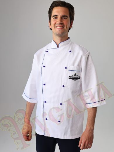 белый китель с синим