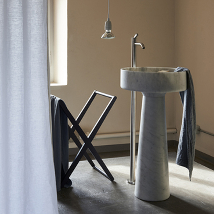 Смеситель для раковины Agape Square ARUB1096A напольный