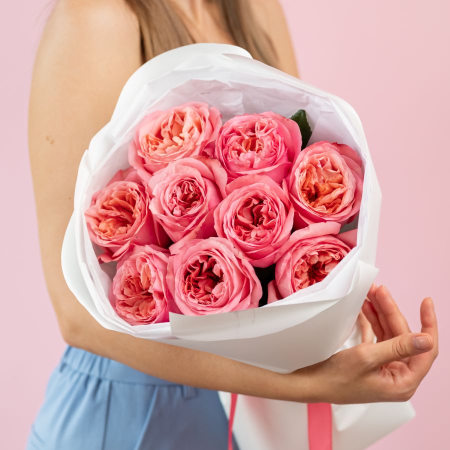 9 пионовидных роз (Пинк Экспрешн)