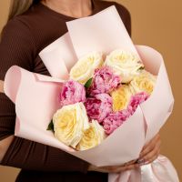 Дуобукет из пионов и розы