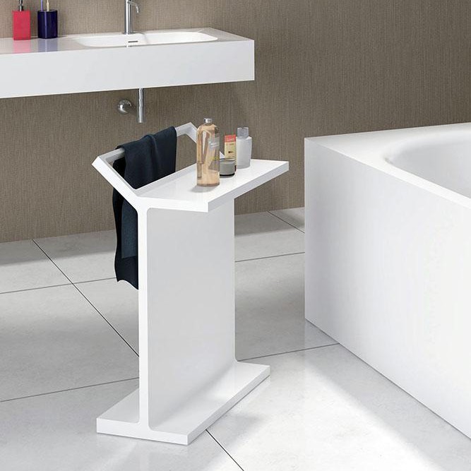Столик для ванной комнаты ABBER Stein AS1637 с полотенцедержателем, белый матовый