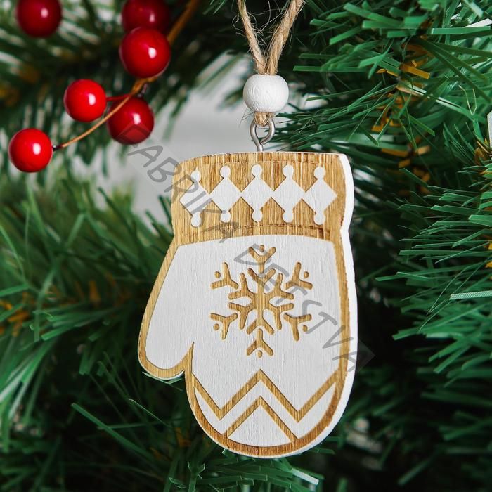 Елочная игрушка «Новогодняя варежка»