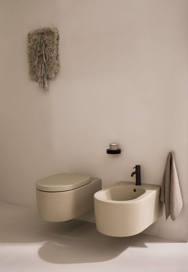 Подвесной унитаз безободковый Cielo Otis OTVSK крепеж в комплекте ФОТО